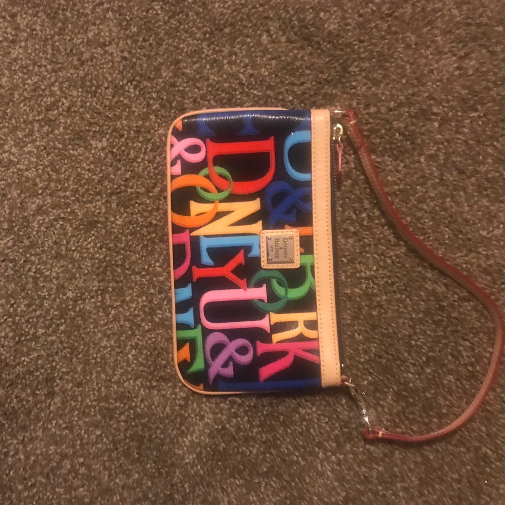Dooney & Bourke small wristlet